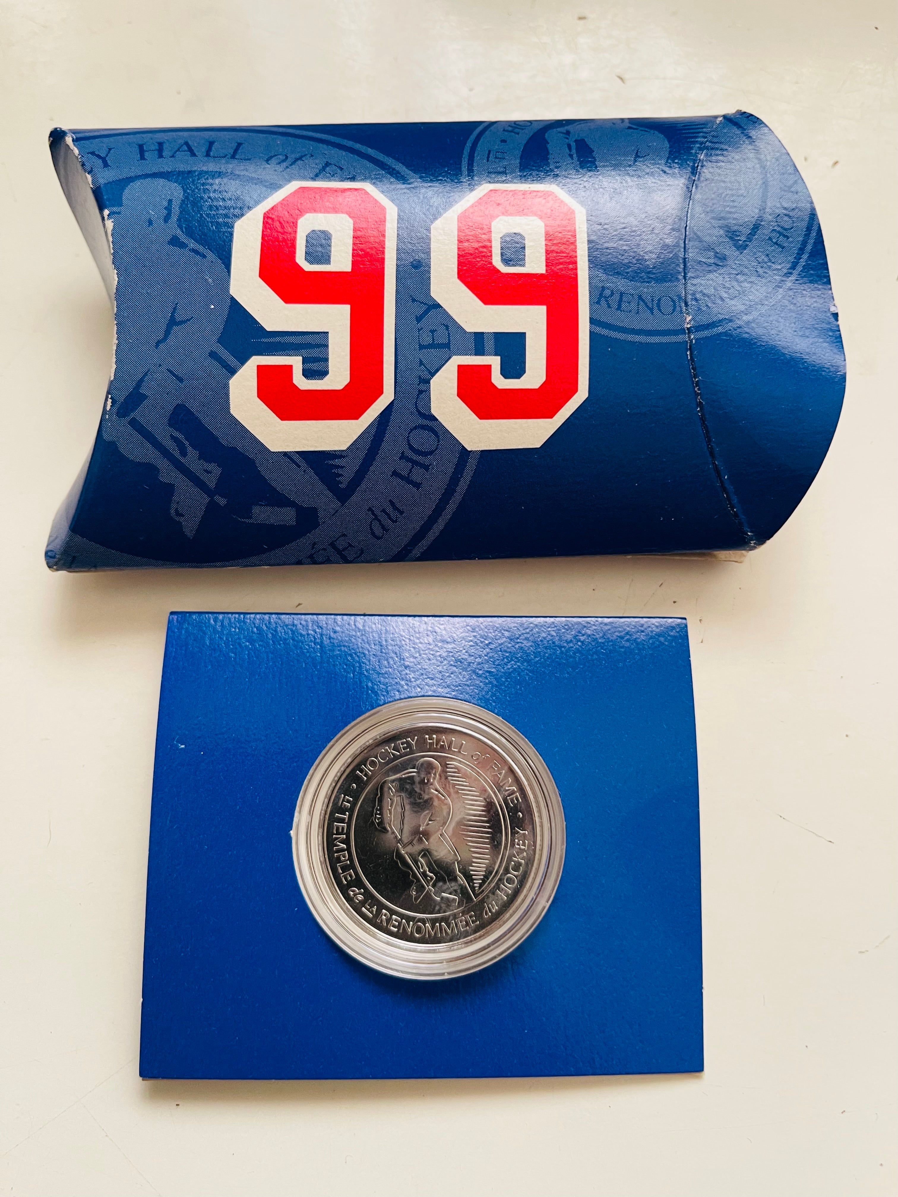 Wayne Gretzky limited issue silver hockey hall of fame coin