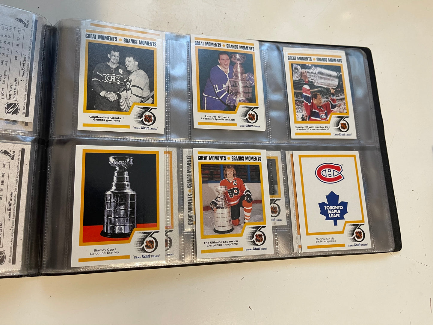 Kraft hockey cards set with insert sets in binder 1991