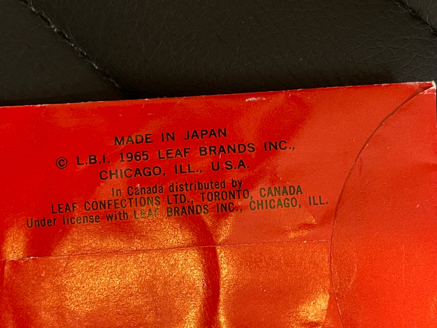 1965 Leaf Fink metal button in sealed pack