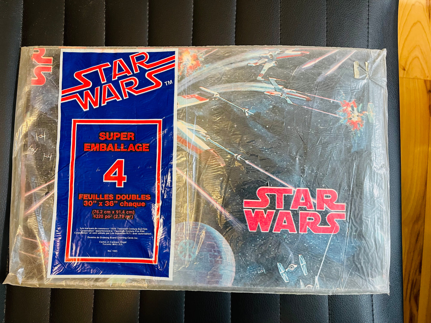 Star Wars large size original Gift wrap in sealed package 1979