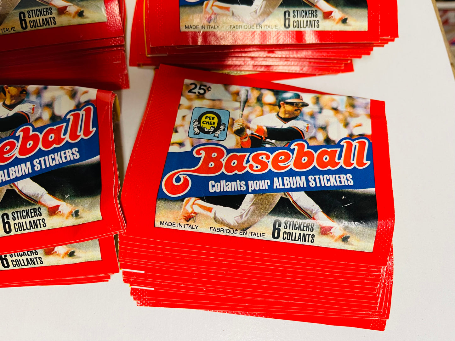 1983 Opc Canadian version 65 baseball stickers packs box