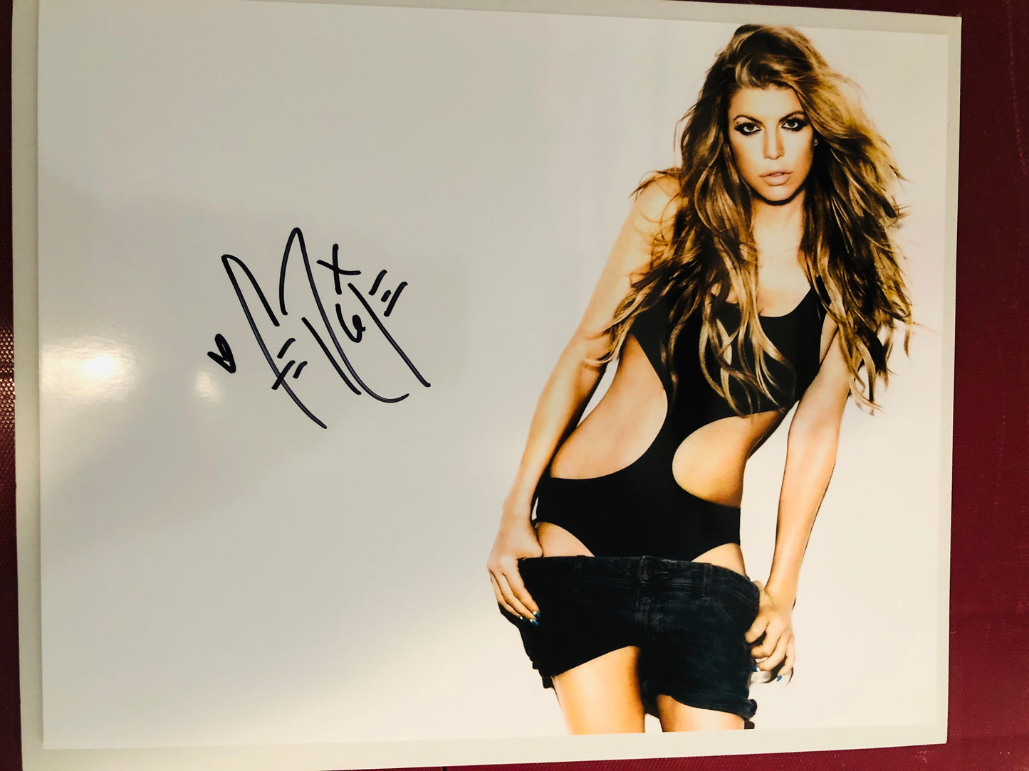 Fergie Black Eyed Peas rare signed photo with COA