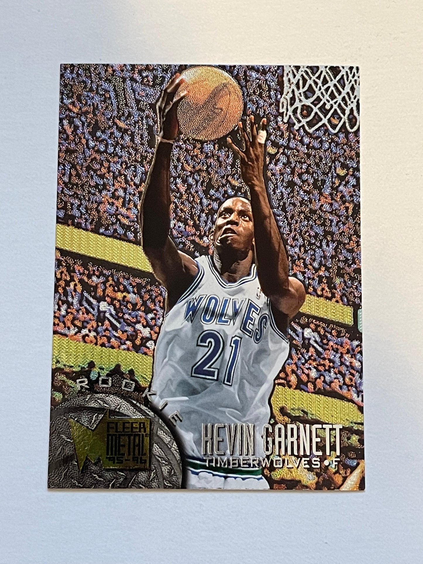 Kevin Garnett Fleer Metal basketball rookie card