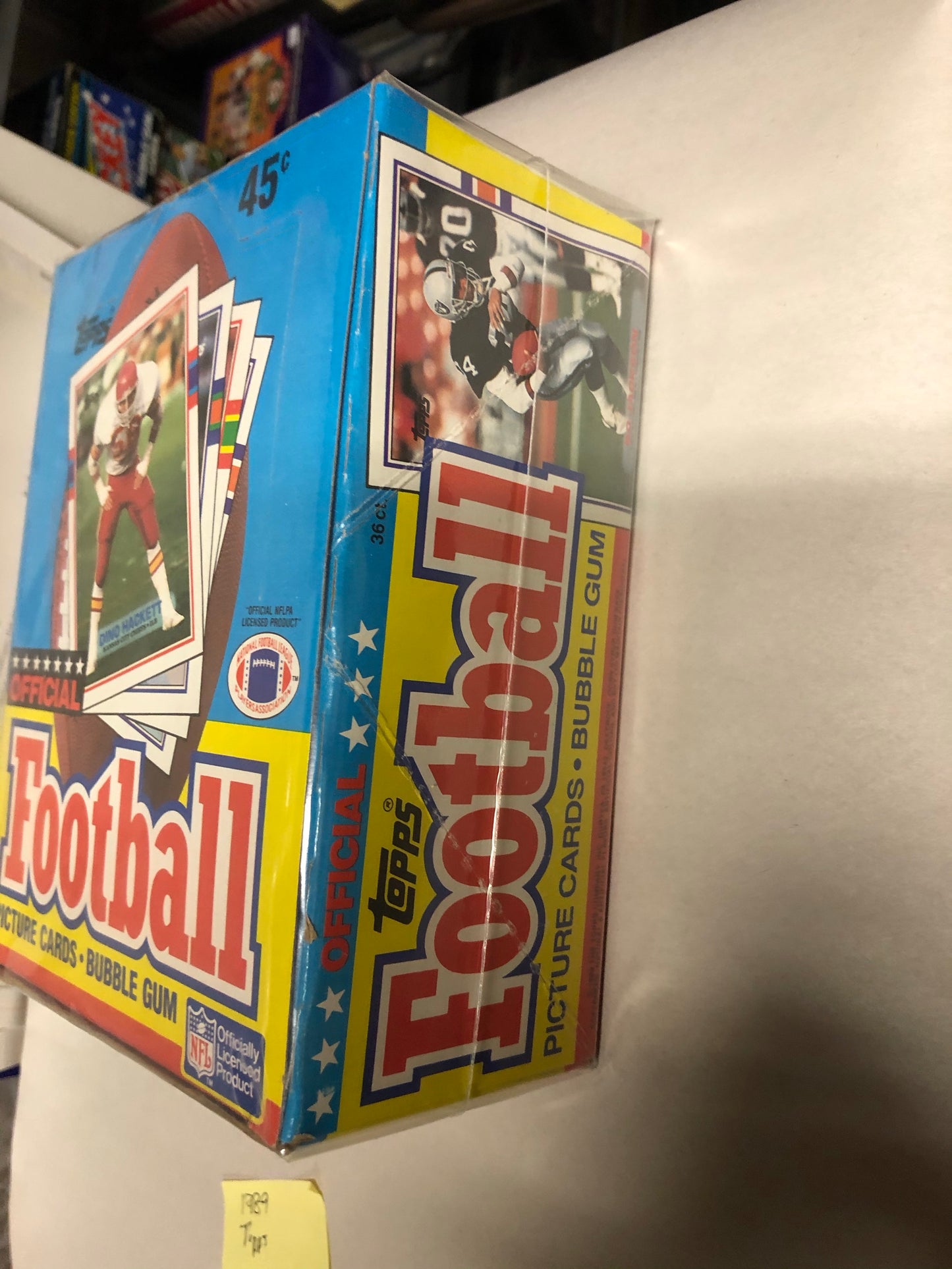 1989 Topps Football cards 36 packs box