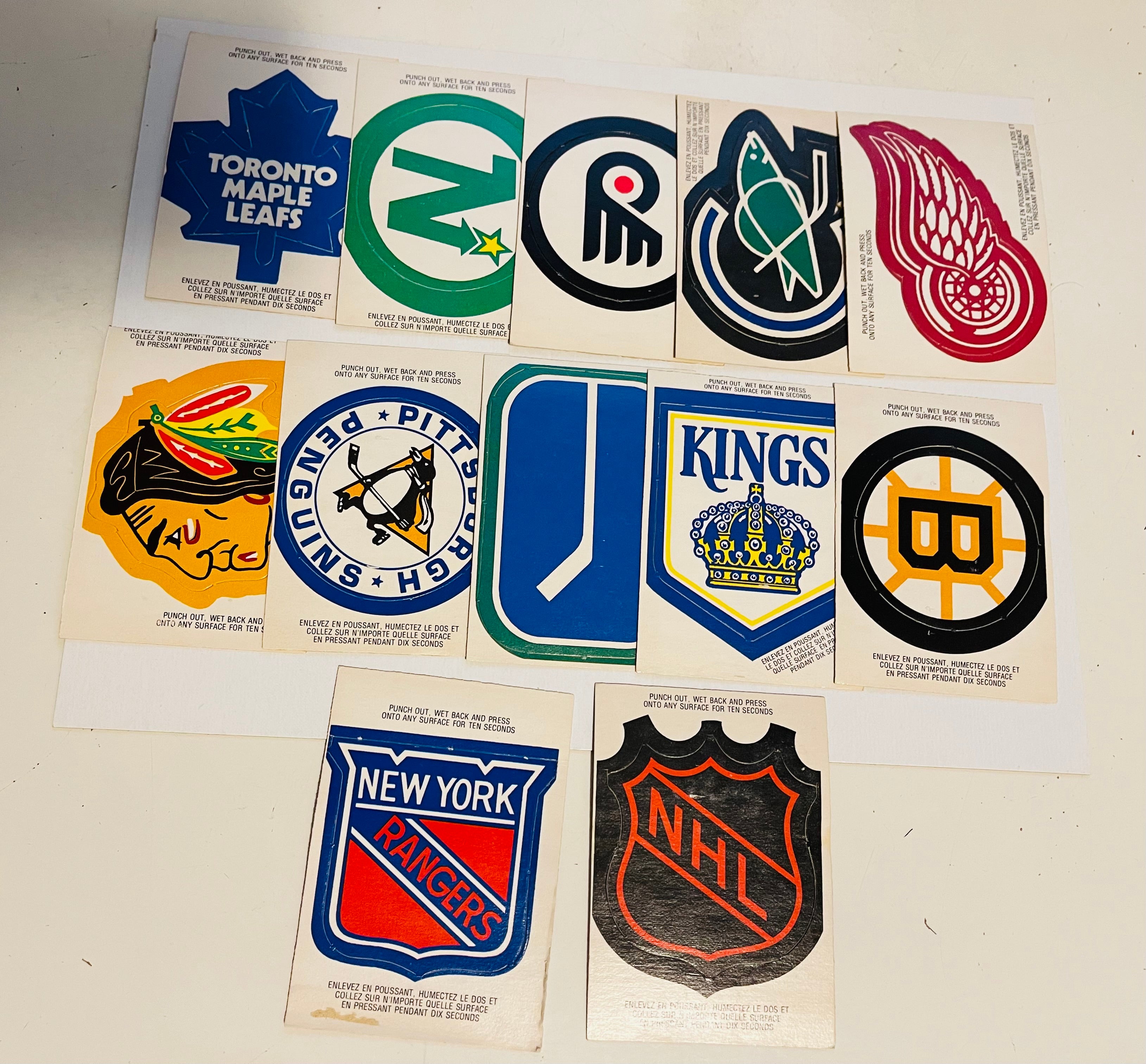 1970s hockey 12 team logo punch out insert cards lot deal