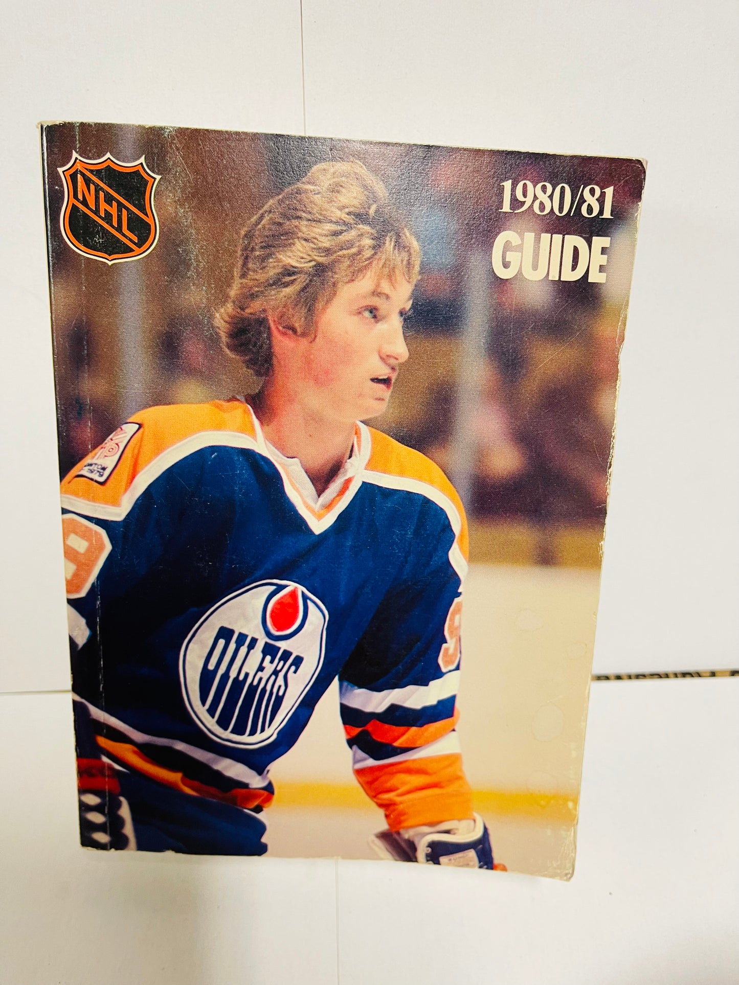 Wayne Gretzky NHL hockey rare media stats guide 1980-81