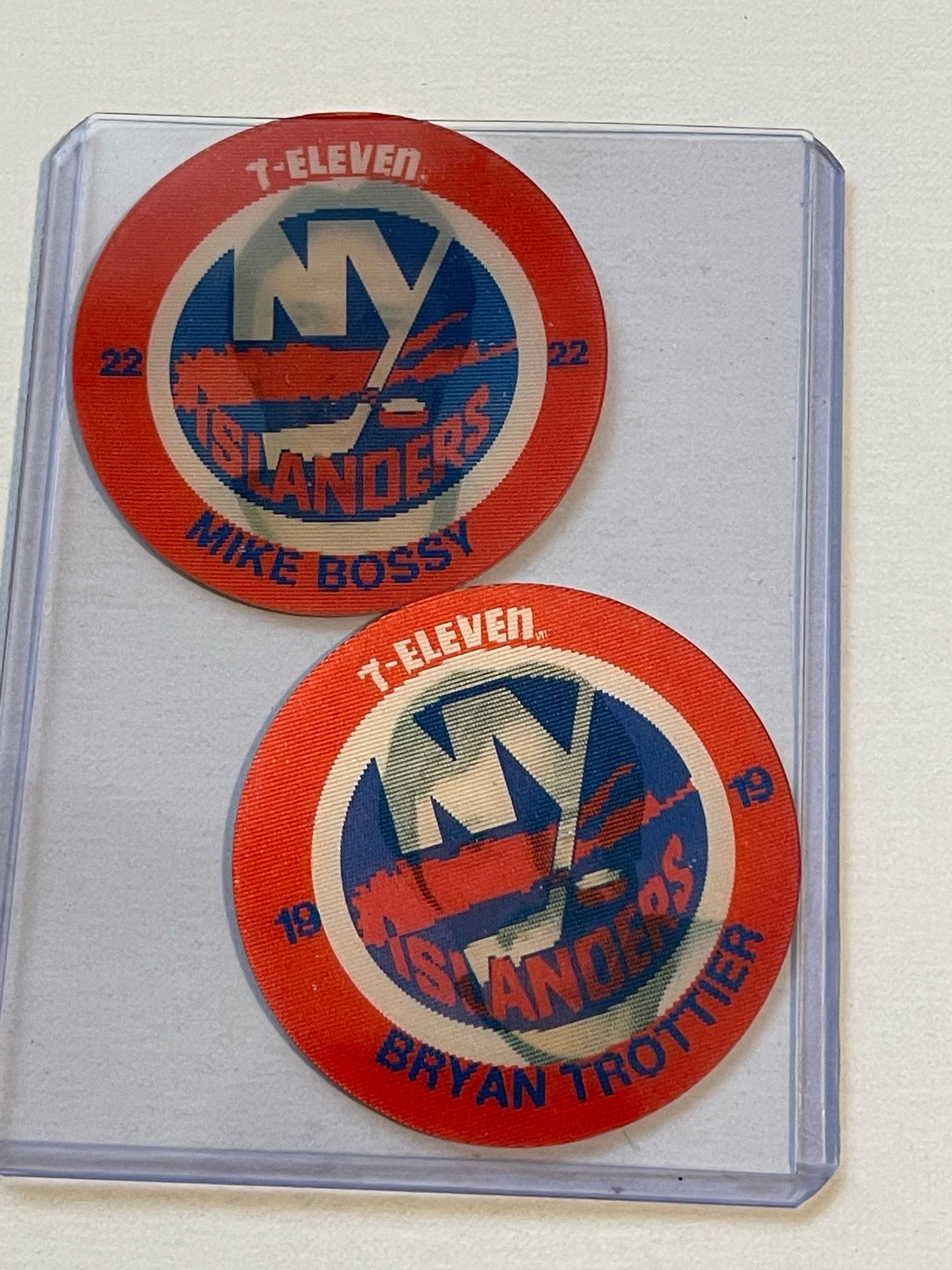 Mike Bossy and Bryan Trottier 7-11 discs 1985