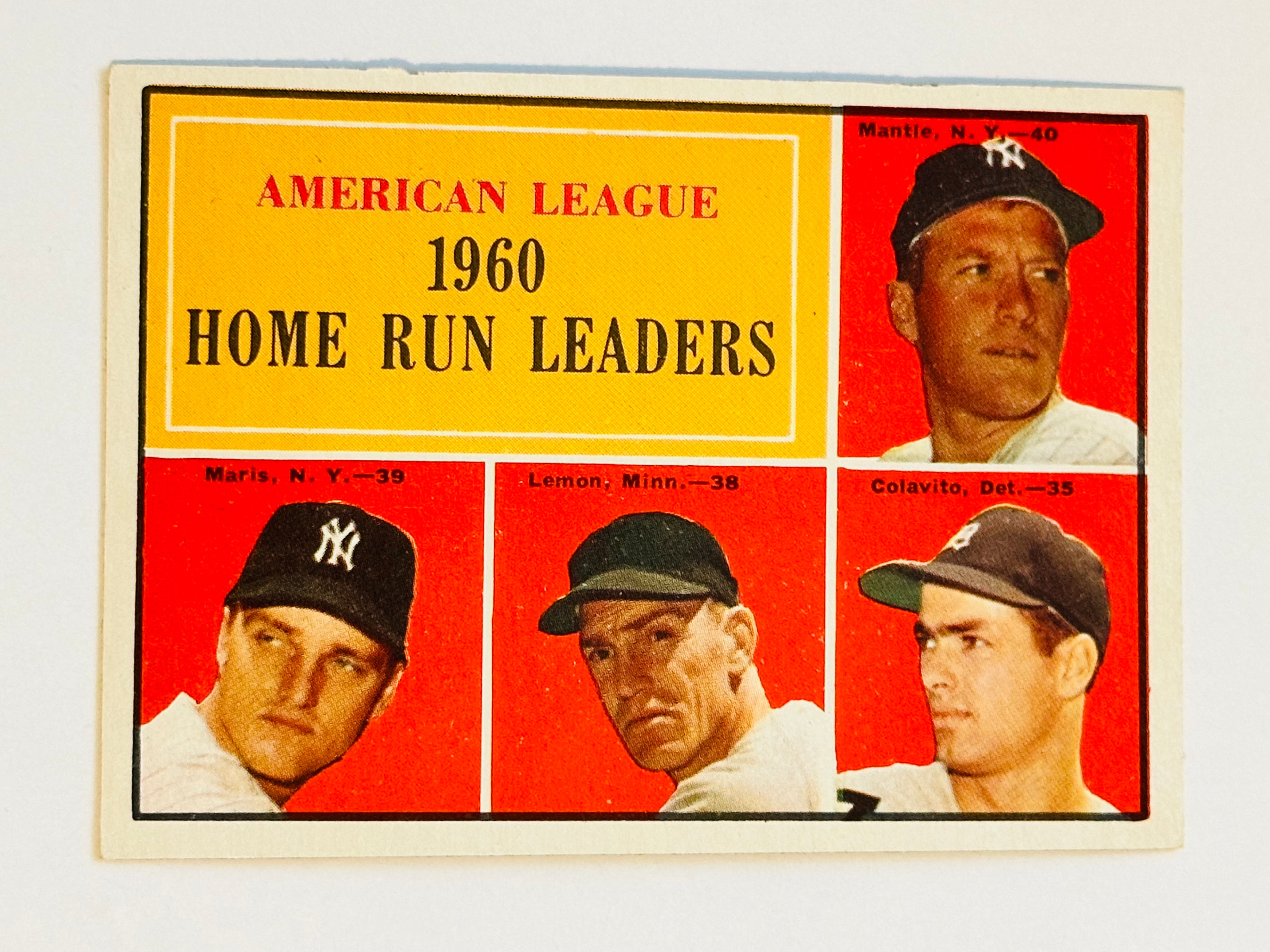 Mickey Mantle and Roger Maris Homerun leaders Topps high grade baseball card 1961