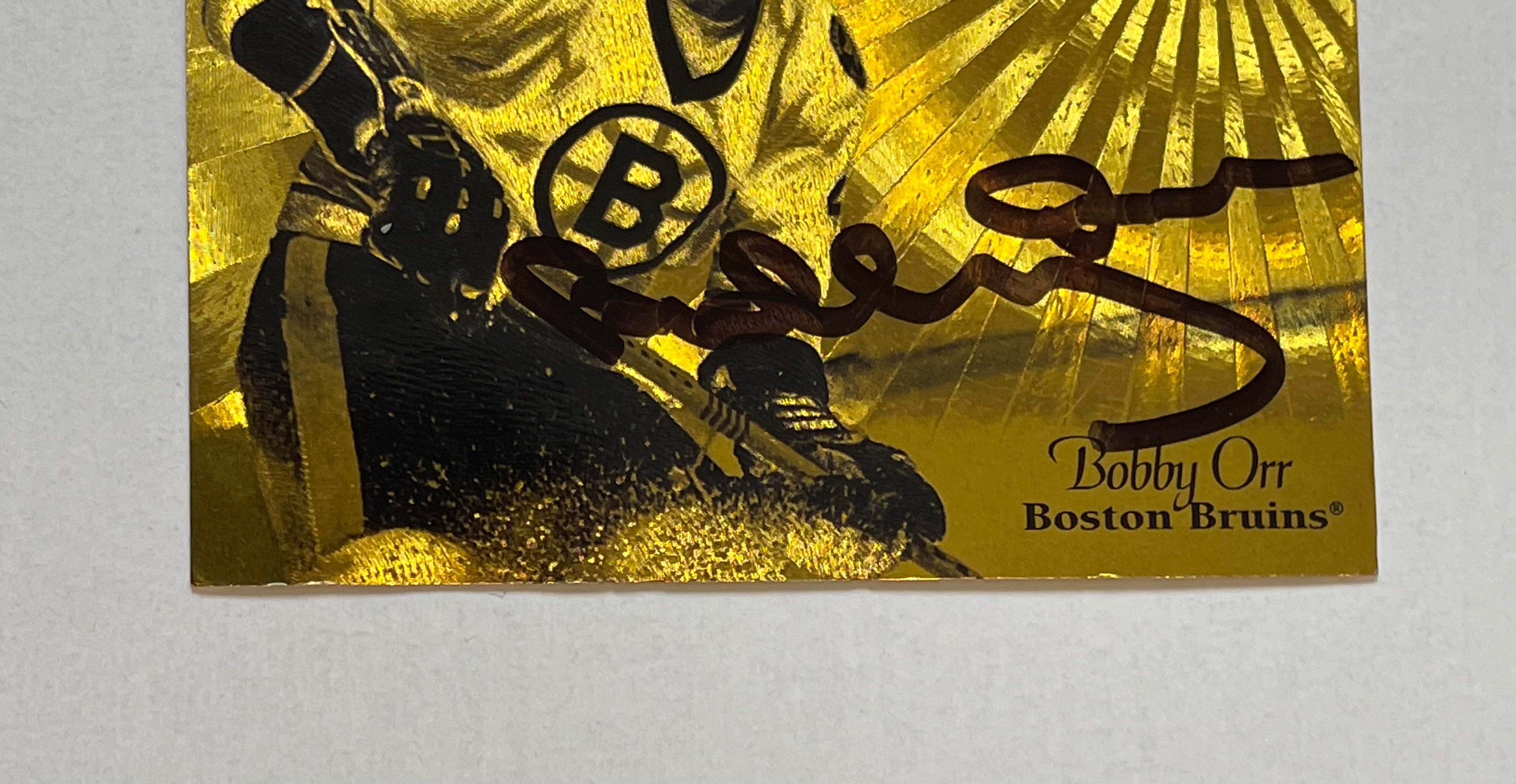 Bobby Orr NHL gold foil signed insert card