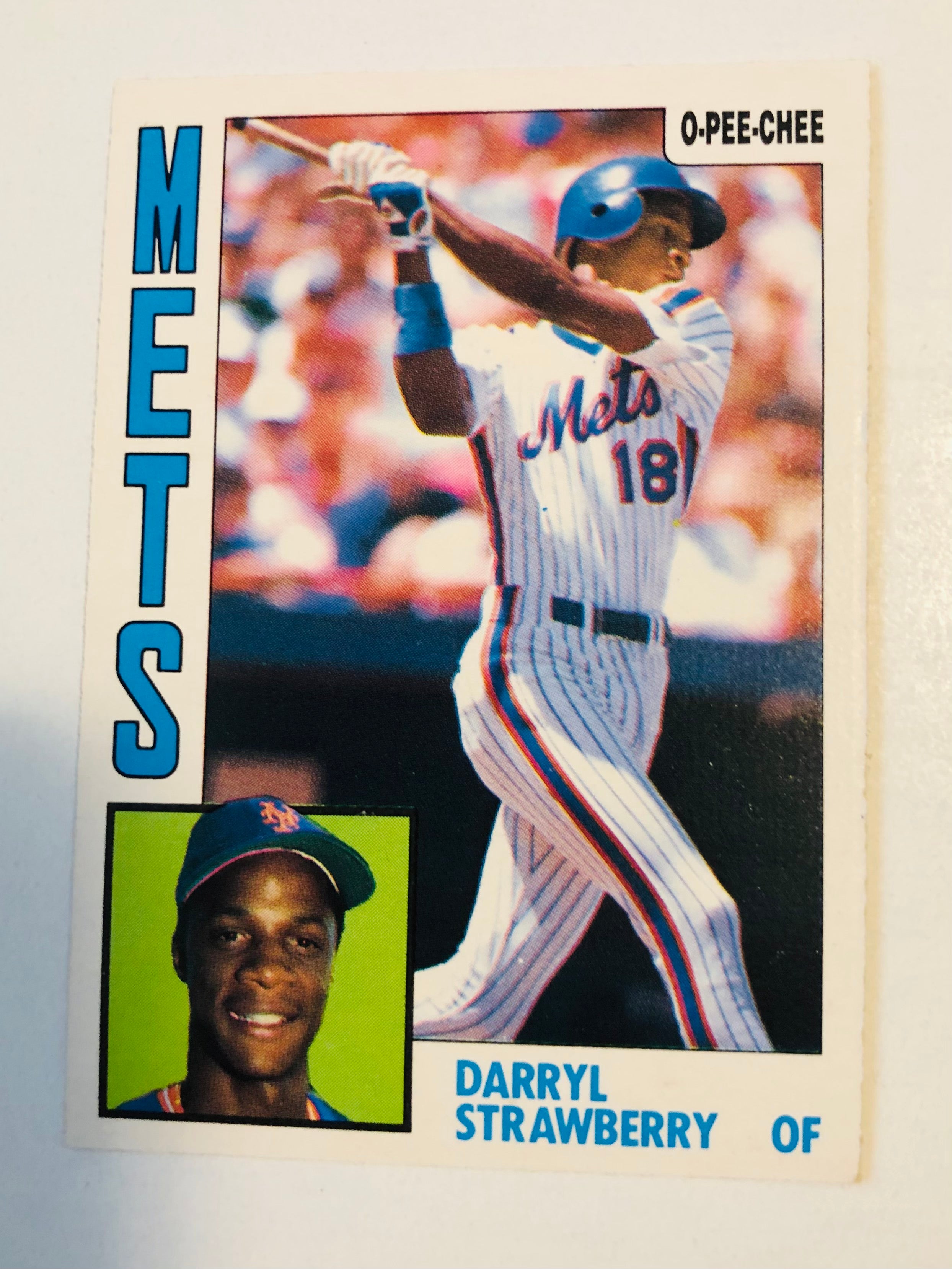Darryl Strawberry O-pee-chee baseball rookie card 1984