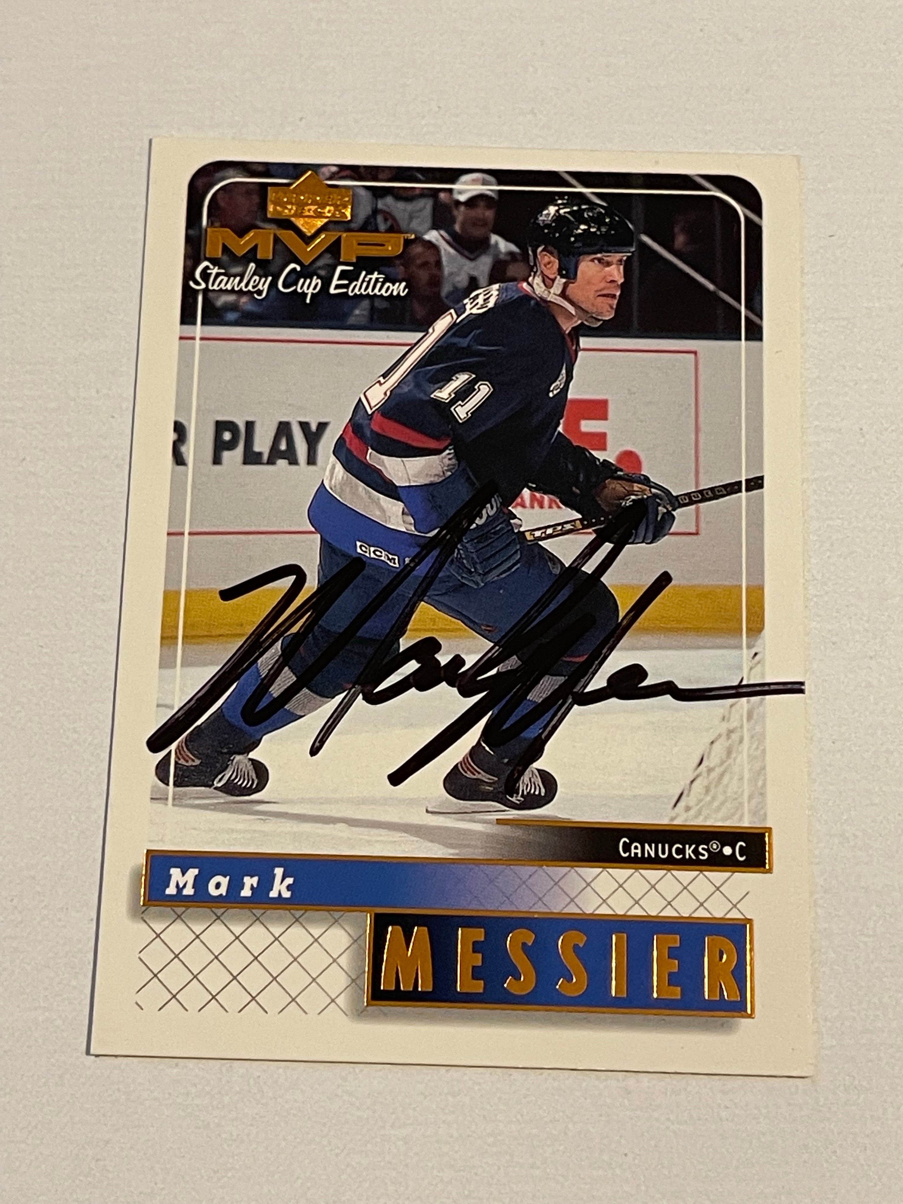 Mark Messier rare autograph hockey card with COA