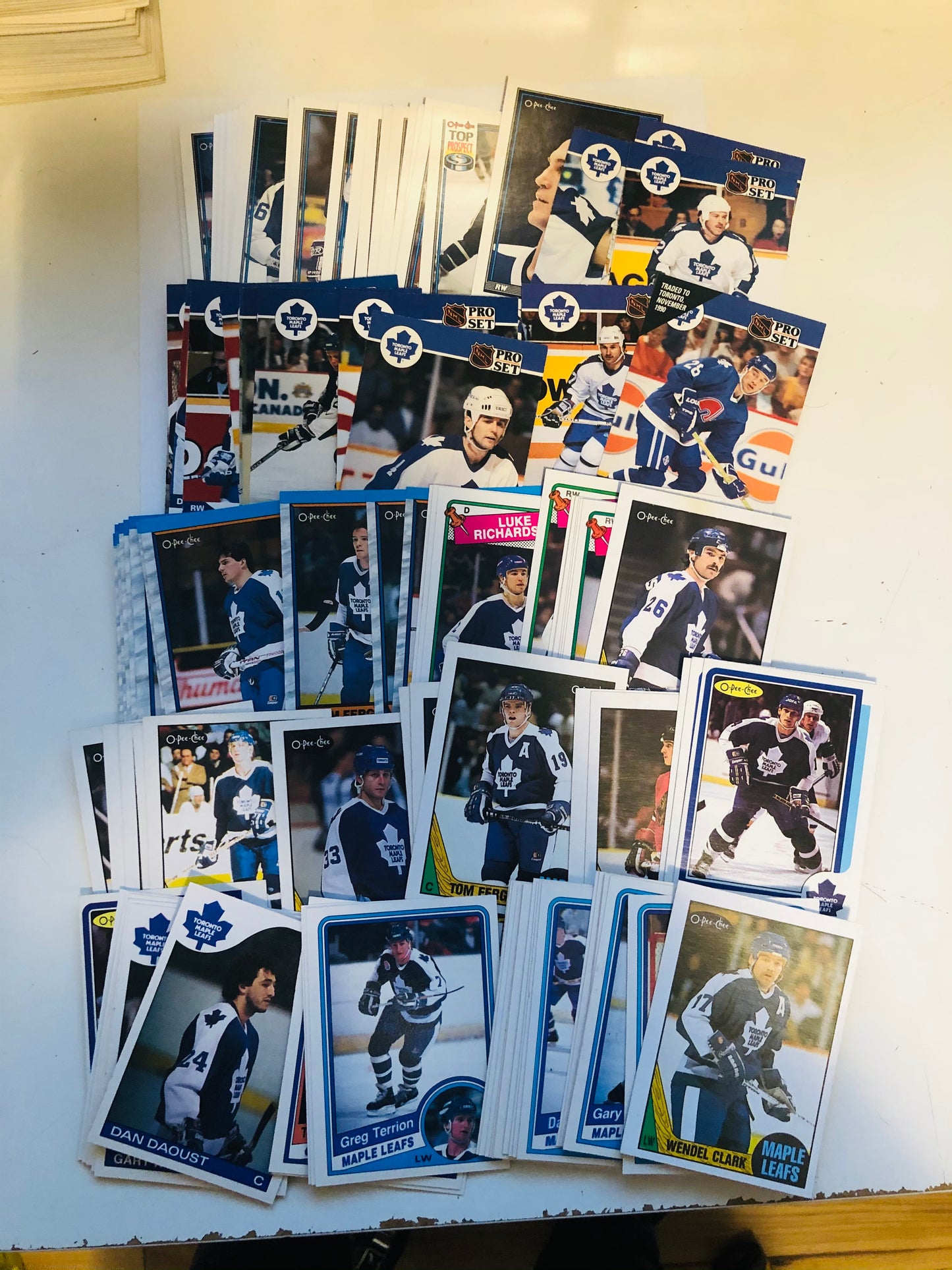 Toronto Maple 100 cards lots deal 1980s and 1990s