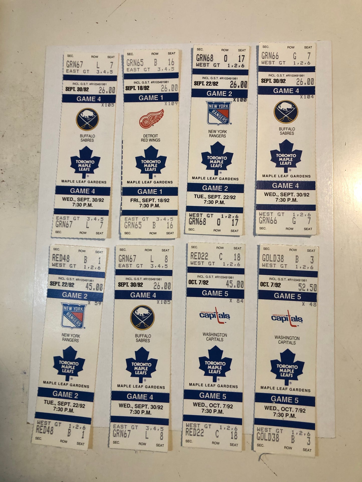 Toronto Maple Leafs 8 tickets  (sept 22/92) lot deal