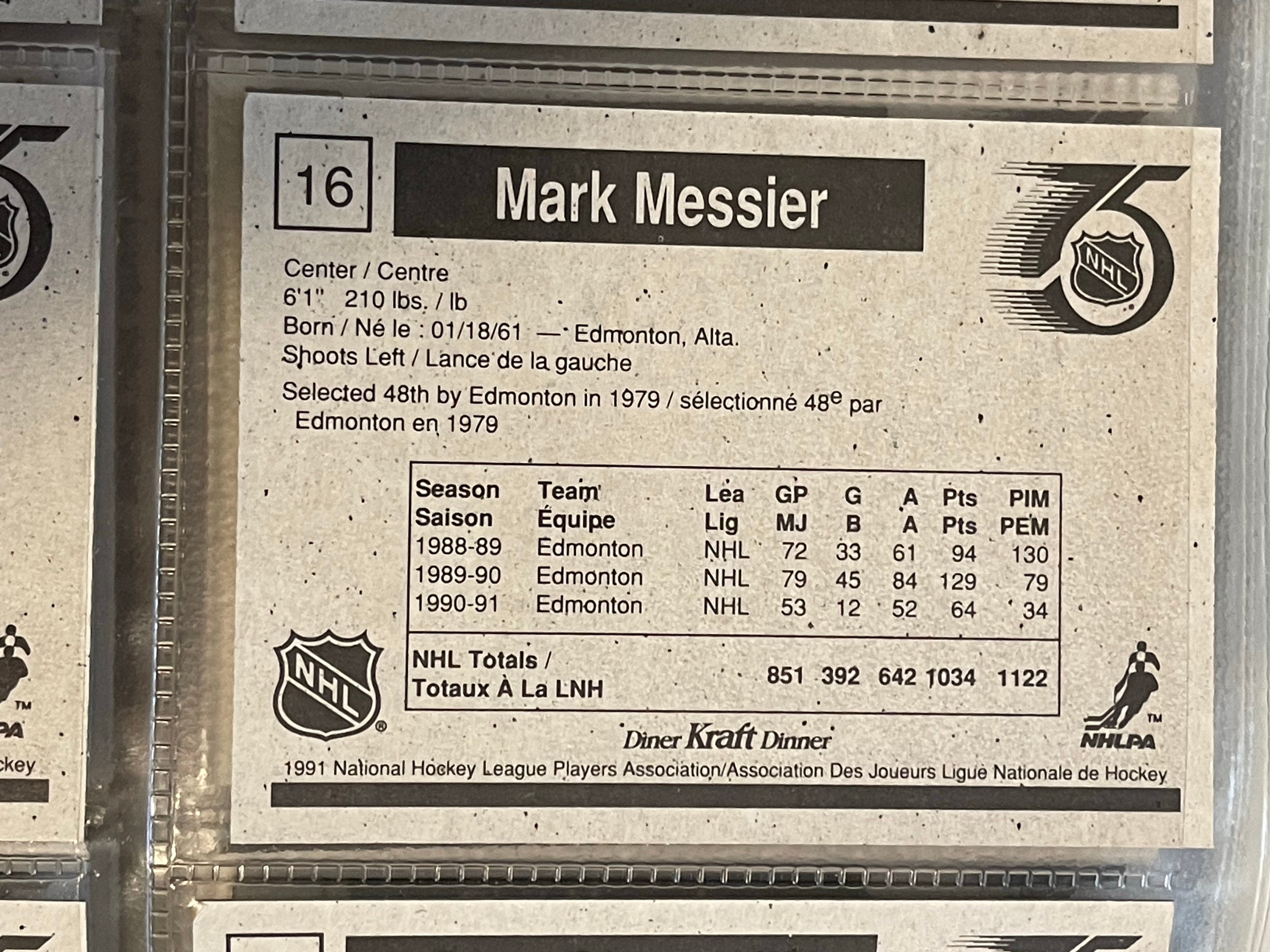 Kraft hockey cards set with insert sets in binder 1991