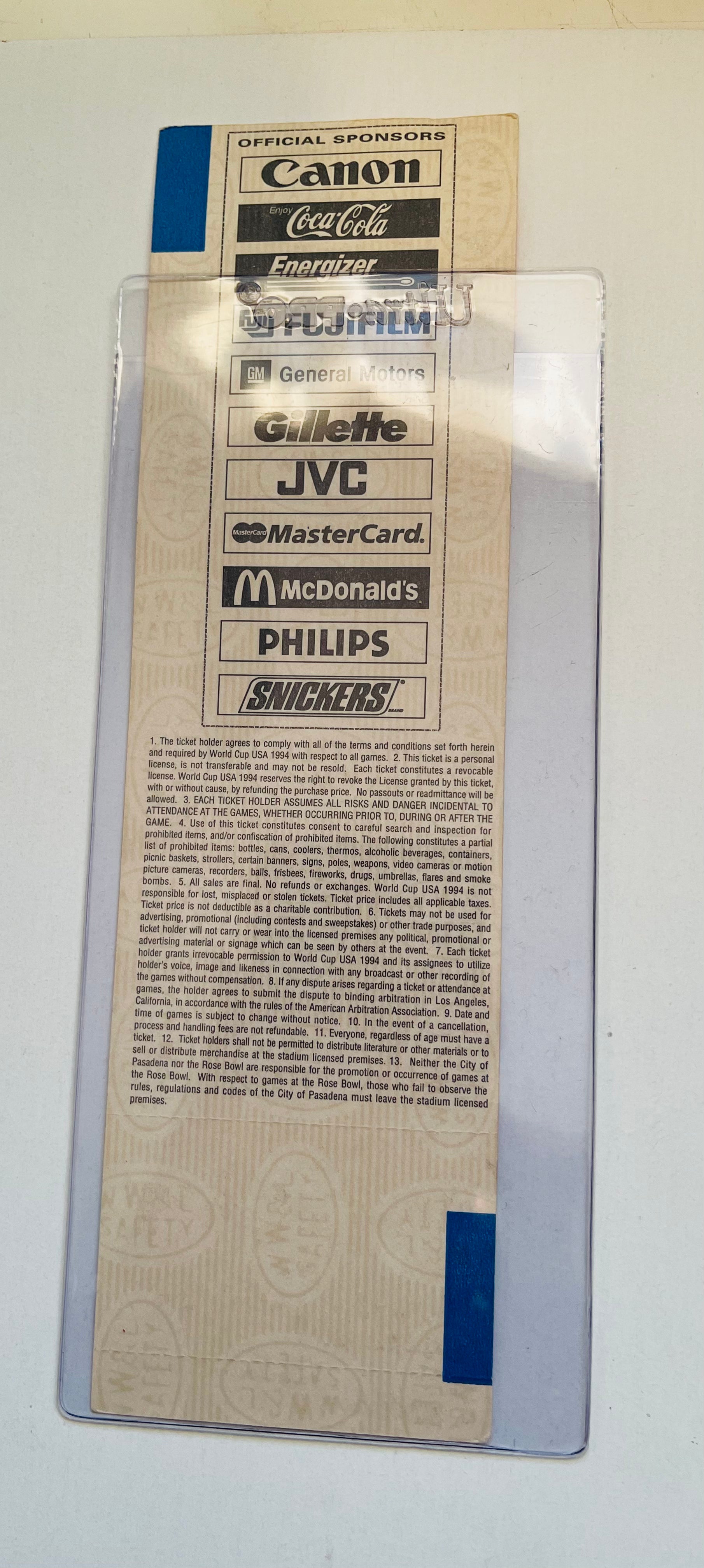 Broderies de tradition byzantine en Roumanie du XVe au XVIIe siècle Broderies de tradition byzantine en Roumanie du XVe au XVIIe siècle