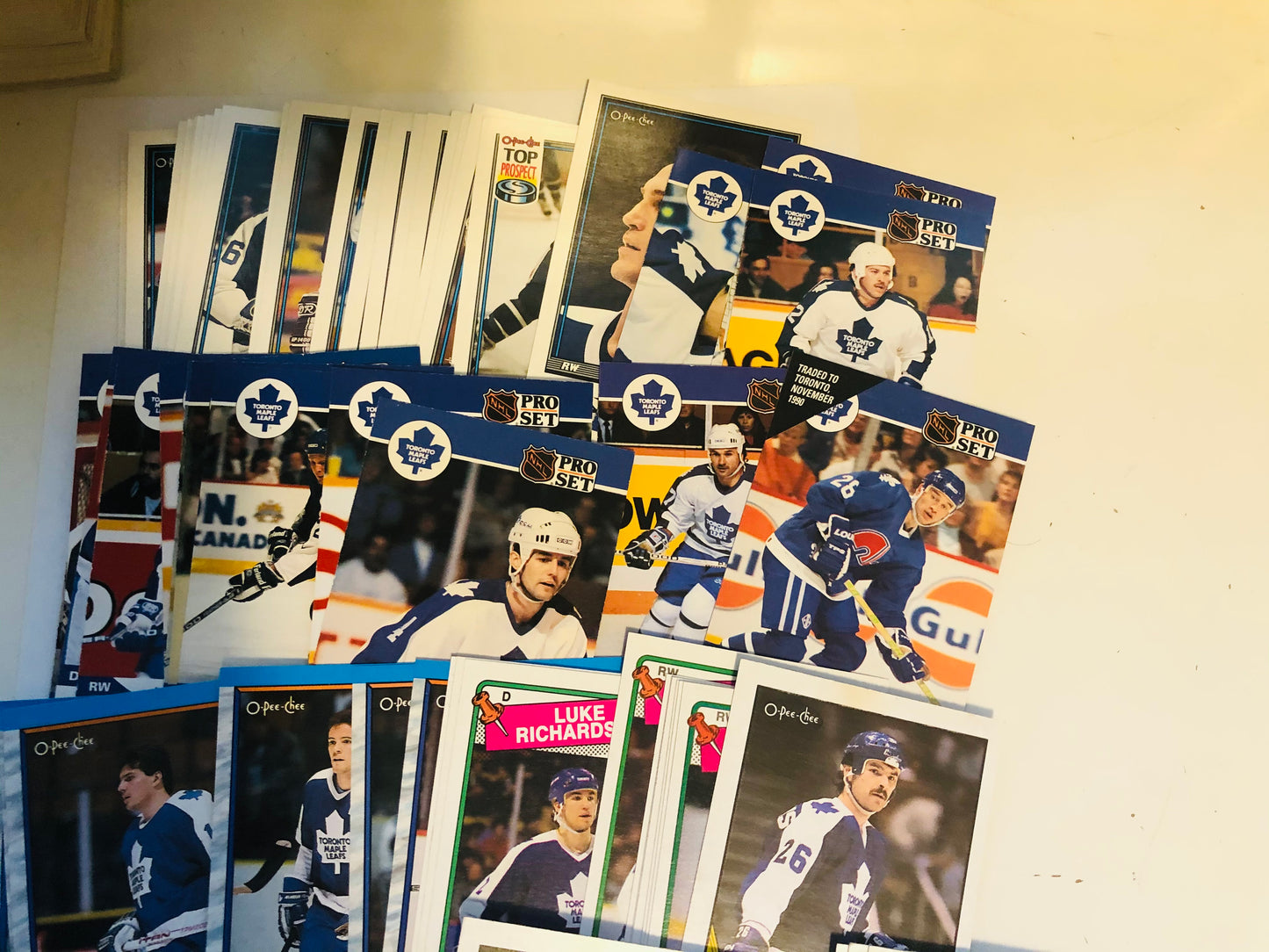 Toronto Maple 100 cards lots deal 1980s and 1990s